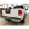 Image 14 : PARKSVILLE - 2006 NISSAN TITAN WHITE 199768 KMS - 525732-3