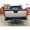 Image 23 : PARKSVILLE - 2004 CHEVROLET AVALANCHE GREY 219212 KMS - 311975-3