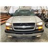 Image 33 : PARKSVILLE - 2004 CHEVROLET AVALANCHE GREY 219212 KMS - 311975-3