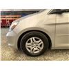 Image 31 : PARKSVILLE - 2005 HONDA ODYSSEY SILVER 361709 KMS - 510954-3