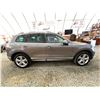 Image 11 : PARKSVILLE - 2016 VOLKSWAGEN TOUAREG GREY 228153 KMS - 011304-3