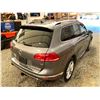 Image 16 : PARKSVILLE - 2016 VOLKSWAGEN TOUAREG GREY 228153 KMS - 011304-3
