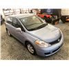 Image 10 : PARKSVILLE - 2011 NISSAN VERSA BLUE 174360 KMS - 450947-2