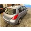 Image 16 : PARKSVILLE - 2011 NISSAN VERSA BLUE 174360 KMS - 450947-2