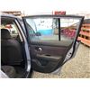 Image 41 : PARKSVILLE - 2011 NISSAN VERSA BLUE 174360 KMS - 450947-2