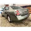 Image 20 : PARKSVILLE - 2005 NISSAN ALTIMA GREEN 278429 KMS - 282254-2