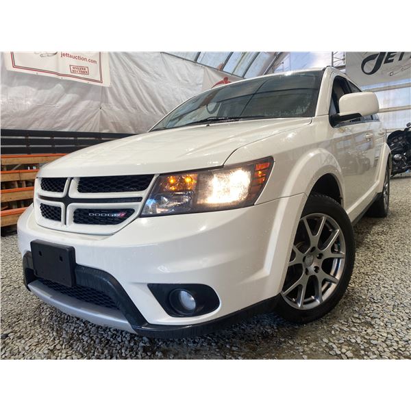PARKSVILLE - 2016 DODGE JOURNEY WHITE 87820 KMS - 243699-2