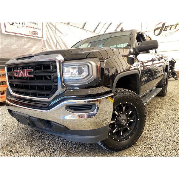 PARKSVILLE - 2016 GMC SIERRA BLUE 108811 KMS - 121064-3