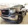 Image 1 : PARKSVILLE - 2016 GMC SIERRA BLUE 108811 KMS - 121064-3