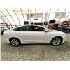 Image 11 : PARKSVILLE - 2016 CHRYSLER 200 WHITE 195143 KMS - 158669-1