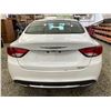 Image 18 : PARKSVILLE - 2016 CHRYSLER 200 WHITE 195143 KMS - 158669-1