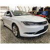 Image 8 : PARKSVILLE - 2016 CHRYSLER 200 WHITE 195143 KMS - 158669-1