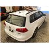 Image 16 : PARKSVILLE - 2017 VOLKSWAGEN GOLF SPORTWAGEN WHITE 164752 KMS - 523165-3