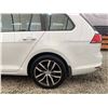 Image 29 : PARKSVILLE - 2017 VOLKSWAGEN GOLF SPORTWAGEN WHITE 164752 KMS - 523165-3
