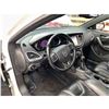 Image 50 : PARKSVILLE - 2013 DODGE DART WHITE 72776 KMS - 347282-3