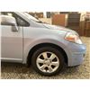 Image 25 : PARKSVILLE - 2011 NISSAN VERSA BLUE 174360 KMS - 450947-2
