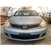 Image 5 : PARKSVILLE - 2011 NISSAN VERSA BLUE 174360 KMS - 450947-2
