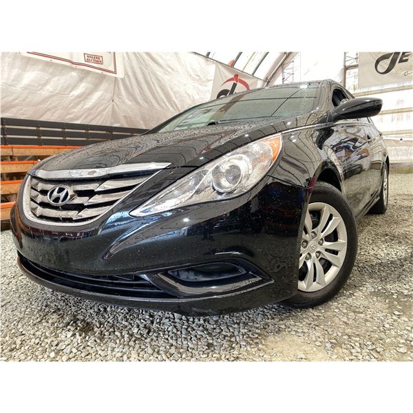 PARKSVILLE - 2011 HYUNDAI SONATA BLACK 136177 KMS - 016400-2