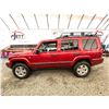 Image 23 : PARKSVILLE - 2006 JEEP COMMANDER RED 225976 KMS - 198206-2