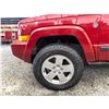 Image 31 : PARKSVILLE - 2006 JEEP COMMANDER RED 225976 KMS - 198206-2