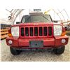 Image 5 : PARKSVILLE - 2006 JEEP COMMANDER RED 225976 KMS - 198206-2