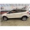 Image 23 : PARKSVILLE - 2016 FORD ESCAPE WHITE  KMS - C46858-2