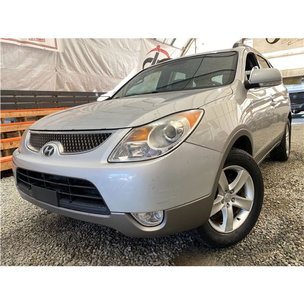 PARKSVILLE - 2010 HYUNDAI VERACRUZ SILVER 232123 KMS - 120357-3