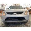 Image 5 : PARKSVILLE - 2010 HYUNDAI VERACRUZ SILVER 232123 KMS - 120357-3