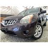 Image 1 : PARKSVILLE - 2013 NISSAN ROGUE PURPLE  228029 KMS - 133766-2