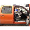 Image 36 : PARKSVILLE - 2007 CHEVROLET AVALANCHE ORANGE  204674 KMS - 305809-4