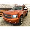 Image 3 : PARKSVILLE - 2007 CHEVROLET AVALANCHE ORANGE  204674 KMS - 305809-4