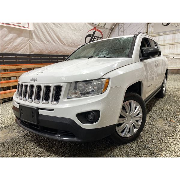 PARKSVILLE - 2013 JEEP COMPASS WHITE 195262 KMS - 259276-2