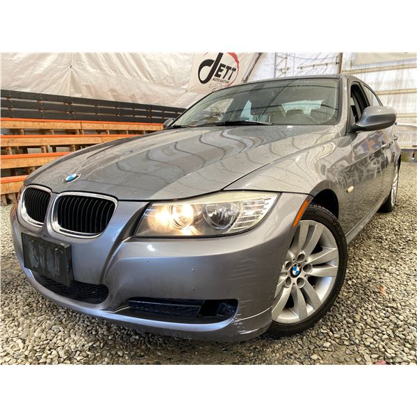 PARKSVILLE - 2011 BMW 323I GREY 234983 KMS - 936767-3