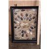 Image 8 : (44) Prehistoric Native American ARROWHEADS with an AXE Head Artifact in a Display Frame