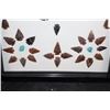 Image 7 : (38) Native American ARROWHEADS with (3) Turquoise Pieces in a Display Frame