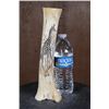 Image 5 : Scrimshawed GIRAFFE Bone Featuring a Giraffe
