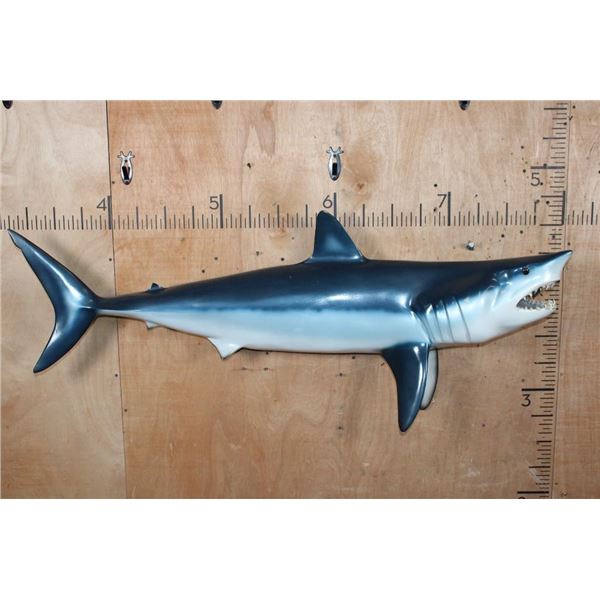 Reproduction SHORTFIN MAKO SHARK with *Real* Jaws and Teeth