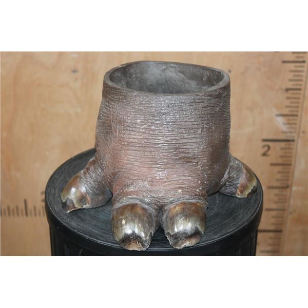 *Real Skin* HIPPOPOTAMUS Foot Canister