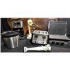 Image 1 : Kitchen Small Appliance Lot: Breville Grill, Braun Blender, Toaster and More