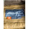 Image 8 : 5 Jackets: 4 Eddie Bauer (Goose Down, Sport Shop, XL, L) + Urban Heritage M