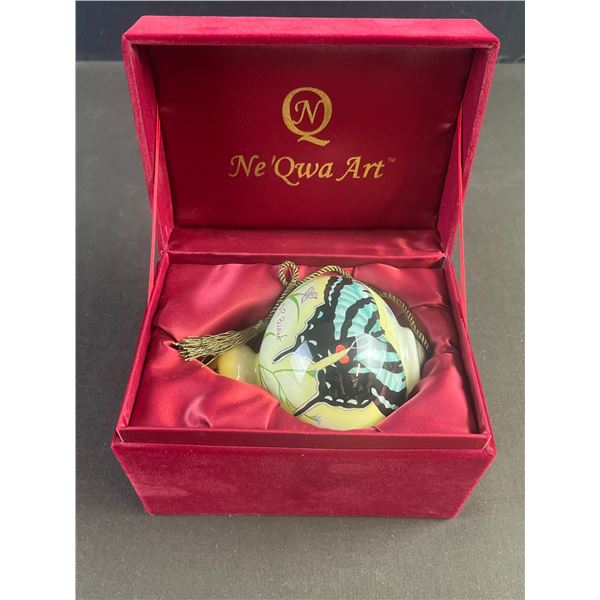 Ne'Qwa Art Butterflies Glass Ornament with Box