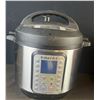Image 11 : Kitchen Appliances: Instant Pot Duo Plus, Cuisinart Waffle Maker, Salton Rice Cooker