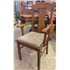 Image 1 : Oak Dining Table With 6 Upholstered Chairs Including 2 Armchairs