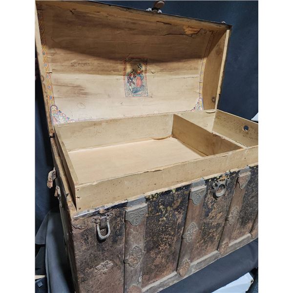19th Century Steamer Trunk with Interior Tray and Decorative Lithograph