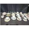 Image 3 : Royal Albert Old Country Roses Dinnerware Set, Assorted Bone China
