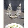 Image 9 : Royal Albert Old Country Roses Dinnerware Set, Assorted Bone China