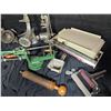 Image 2 : Vintage Kitchen Tools: Scales, Grinders, Manual food processors.