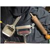 Image 5 : Vintage Kitchen Tools: Scales, Grinders, Manual food processors.