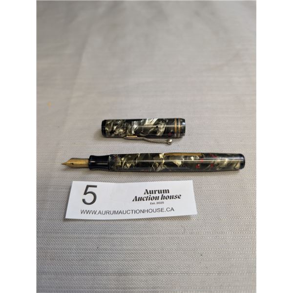 Canada Eagle Celluloin Fountain Pen with 14KT Gold Tip