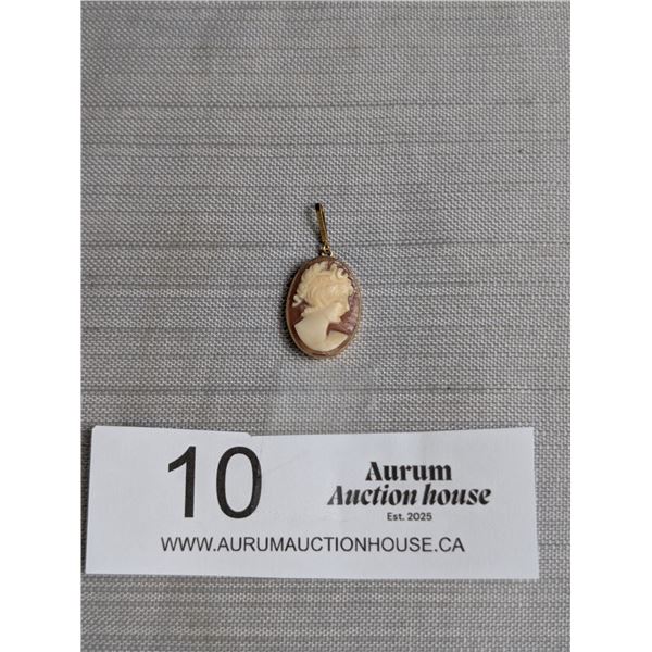 Vintage Cameo Pendant with 14KT Gold Case